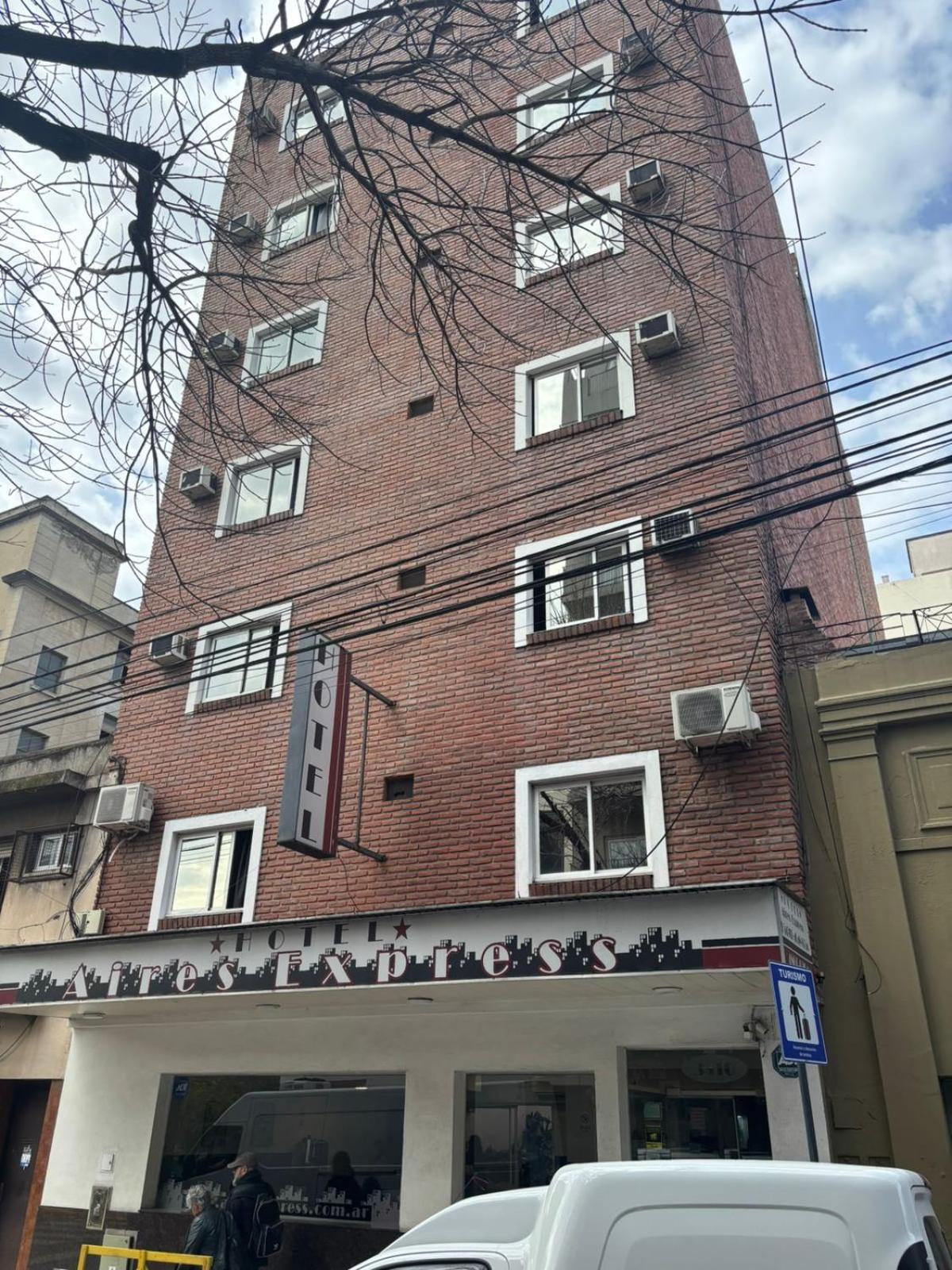 Aires Express, Buenos Aires